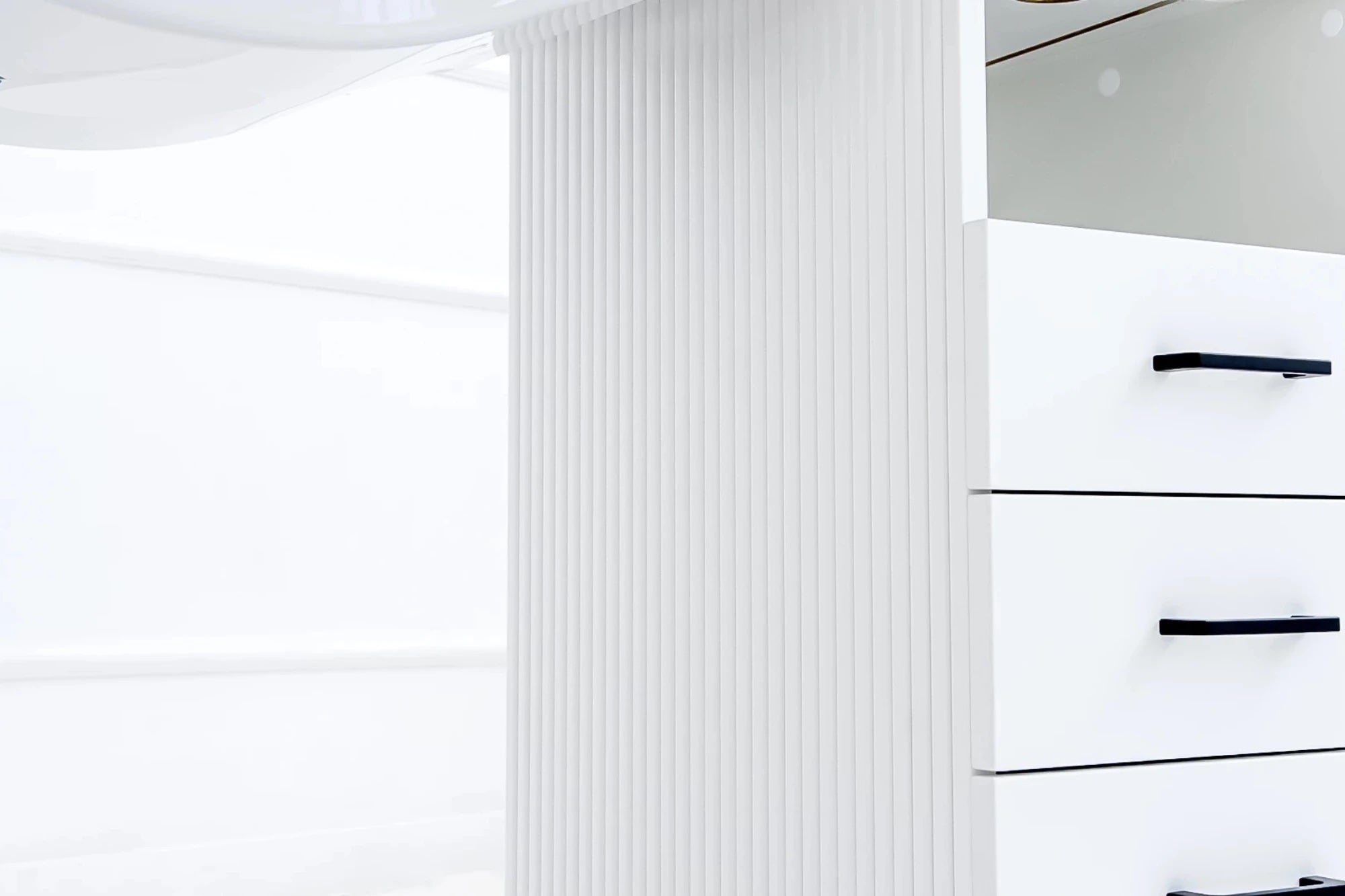 Table de manucure ›ANAPRI BLACK‹ Swisshairdesign