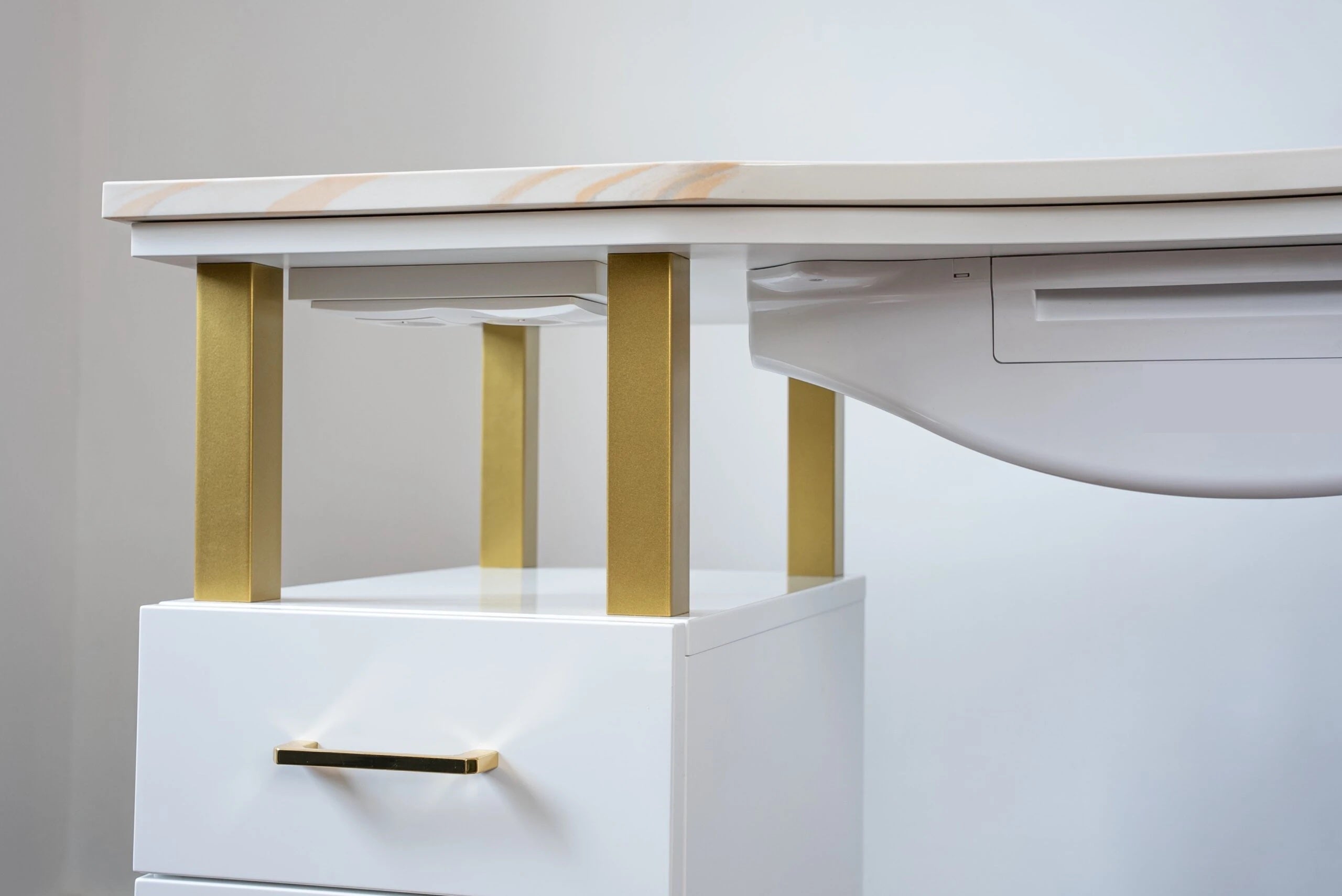Table de manucure ›ANACAL‹ Swisshairdesign